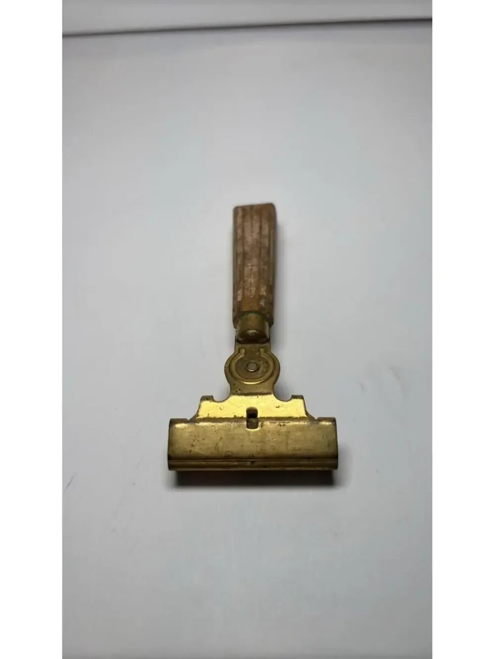 Vintage EVERSHARP / SCHICK Butterscotch Bakelite Handle Razor 1940s